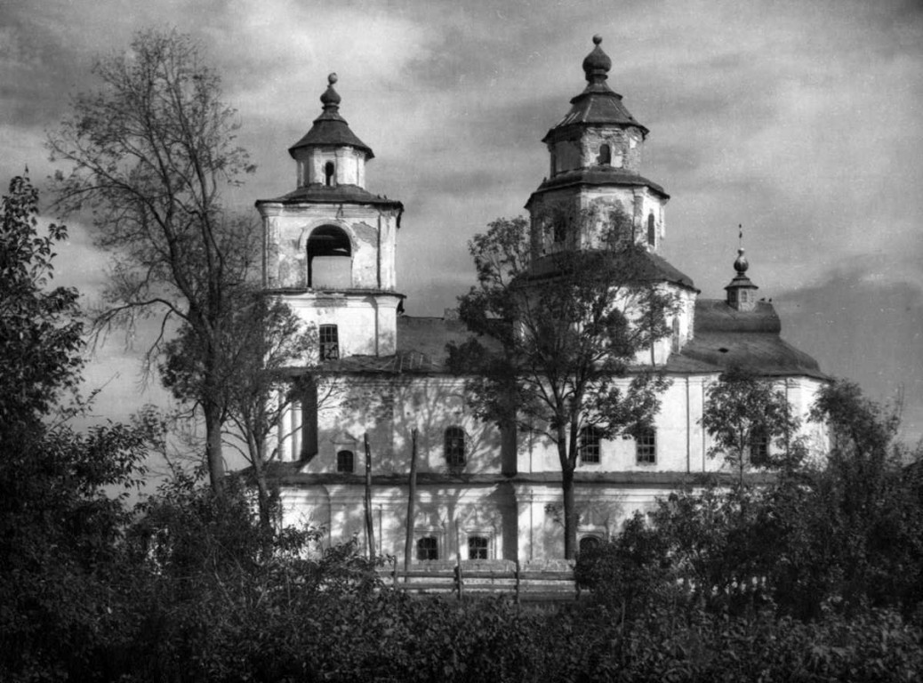 Церковь Николая Чудотворца, Путивль (Конотопский район, Украина, Сумская область). архивная фотография, Вид с юга. Фото С.А. Таранушенко и П.Н. Жолтовского из экспедиции Харьковского музея украинского искусства, 1920-е г.г. Адрес хранения: Институт рукописи Национальной библиотеки Украины им. И. Вернадского