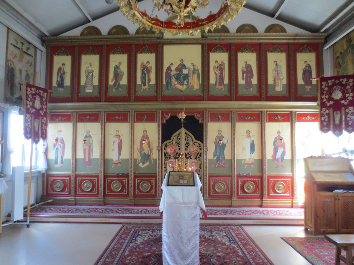 Новосибирск. Церковь Николая, царя-мученика (временная). интерьер и убранство