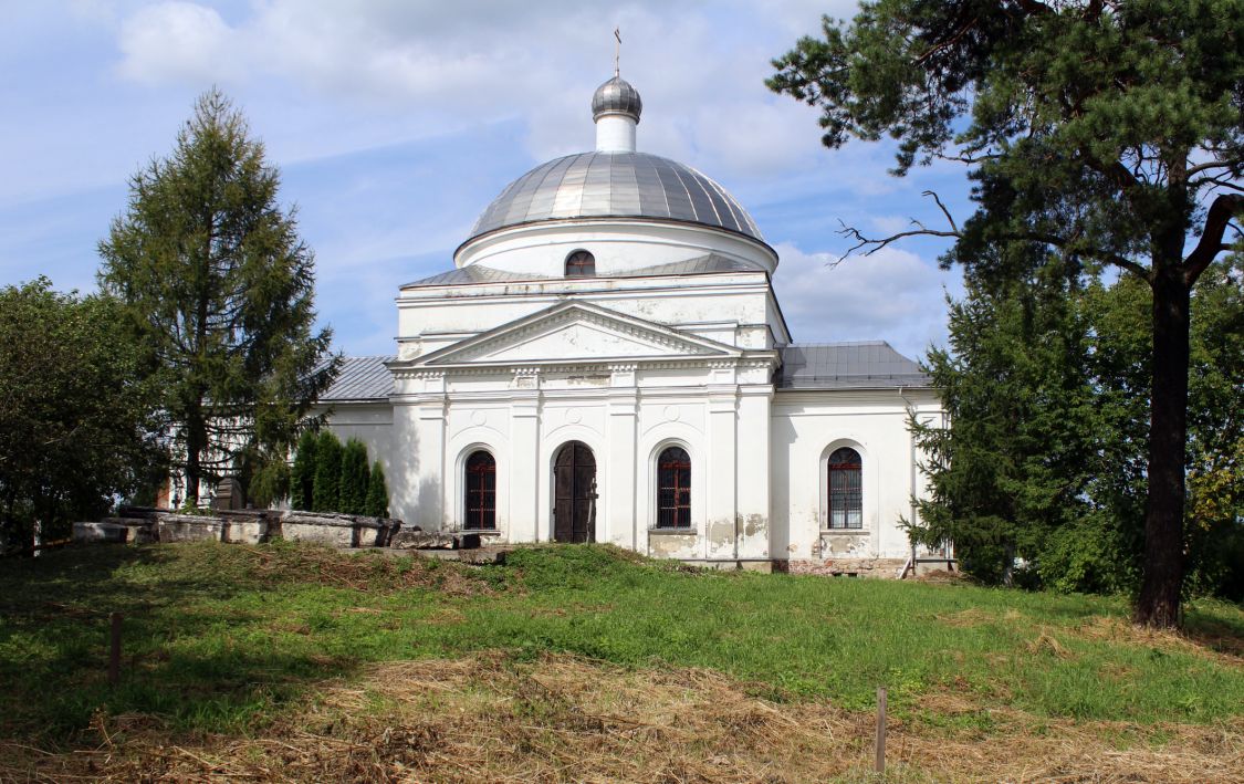 Церковь Успения Пресвятой Богородицы, Михеево (Раменский район и гг. Бронницы, Жуковский, Московская область). фасады