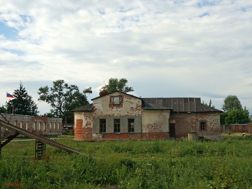 Церковь Николая Чудотворца, Большевик (погост Березна) (Серпуховский городской округ и гг. Протвино, Пущино, Московская область). фасады