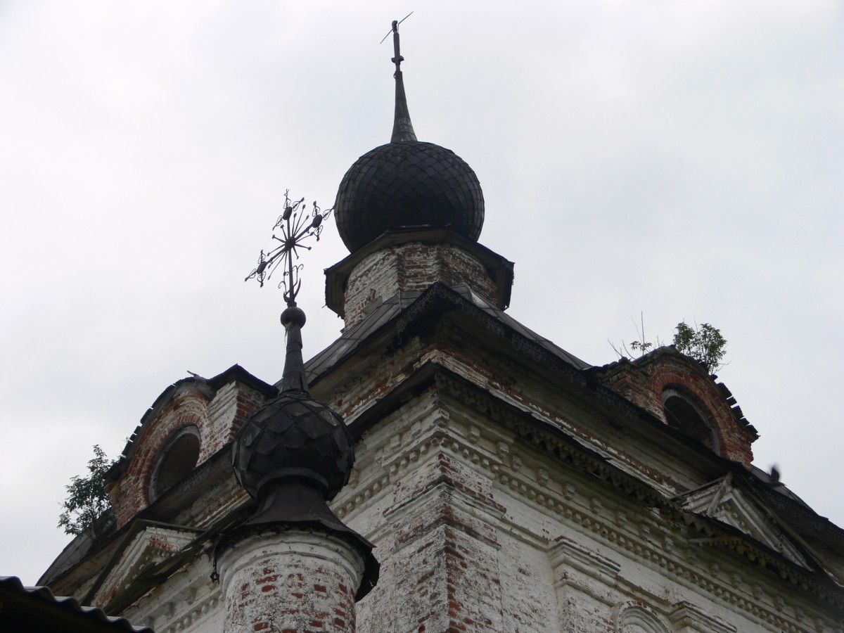Церковь Троицы Живоначальной, Спас-Заборье (Островский район, Костромская область). архитектурные детали