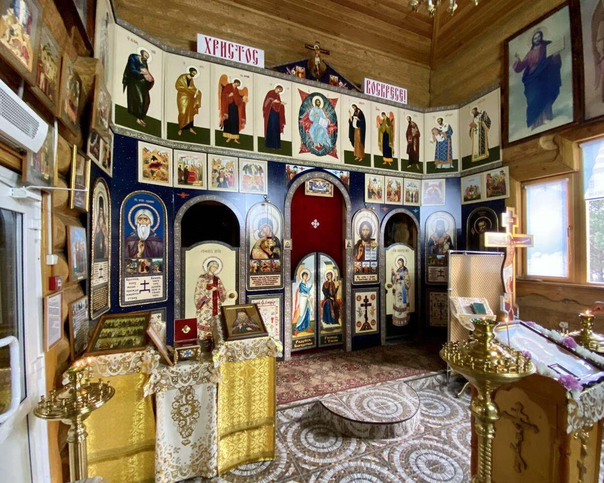 Епископа Иркутского, церковь Иннокентия, Партизанское (Партизанский район, Красноярский край). интерьер и убранство, Иконостас 