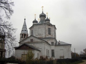 Корцово. Церковь Троицы Живоначальной