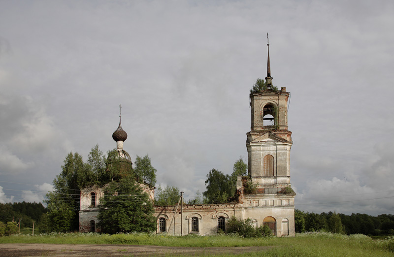 Станы. Церковь Михаила Архангела. фасады