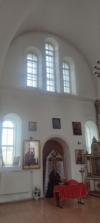 Церковь Димитрия Солунского, Русский Юрмаш (Уфимский район, Республика Башкортостан). интерьер и убранство