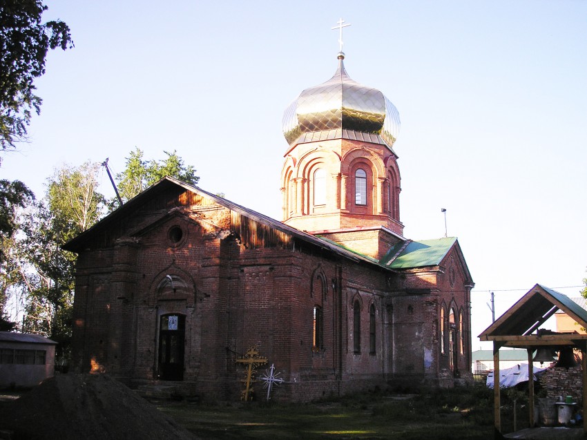Церковь Троицы Живоначальной, Красный Яр (Уфимский район, Республика Башкортостан). фасады