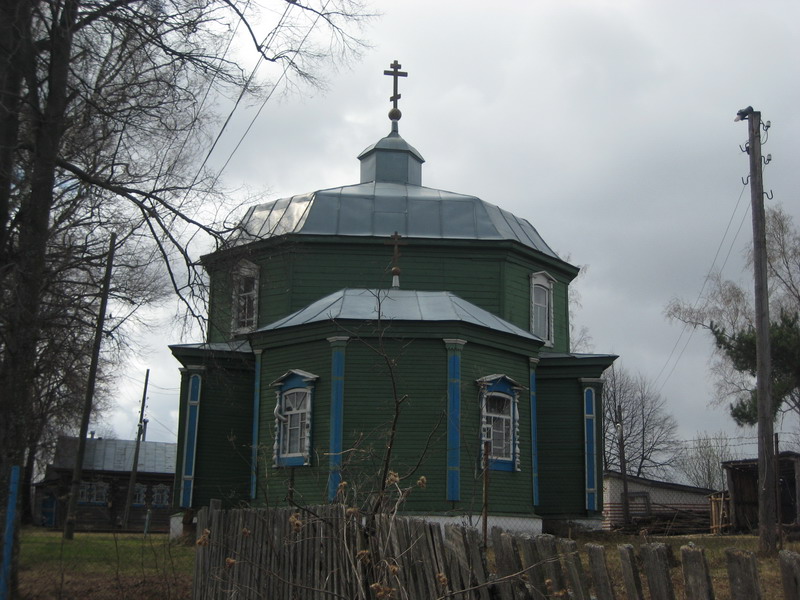 Чернуха. Церковь Успения Пресвятой Богородицы. фасады, Вид с востока