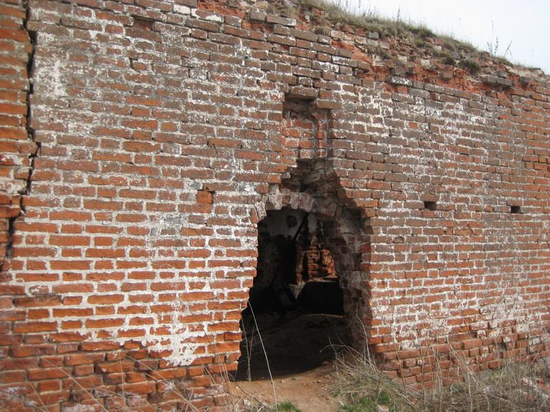 Старое Поле. Церковь Троицы Живоначальной. фасады, Западная стена