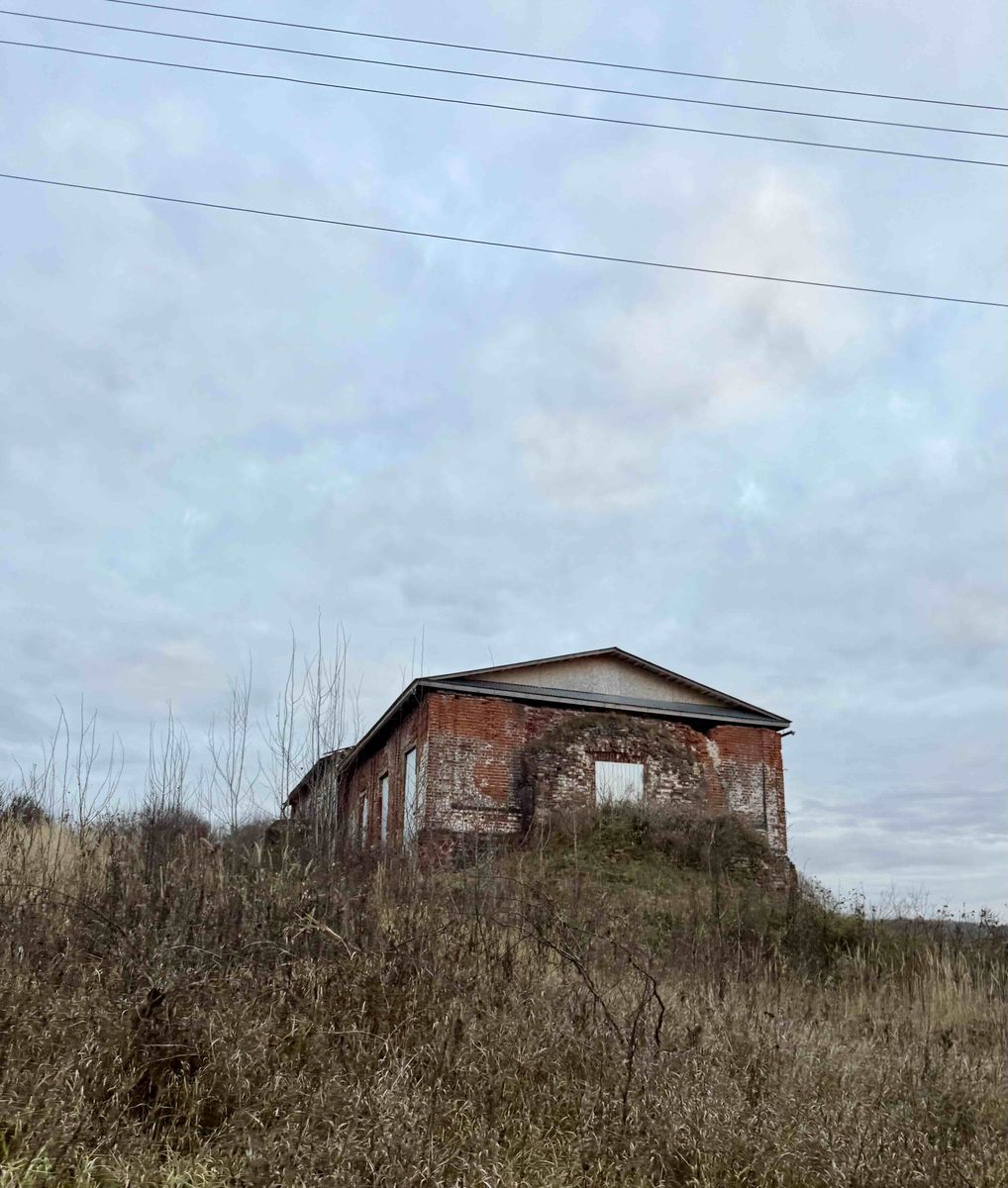 Церковь Воскресения Словущего, Ишино (Дальнеконстантиновский район, Нижегородская область). общий вид в ландшафте
