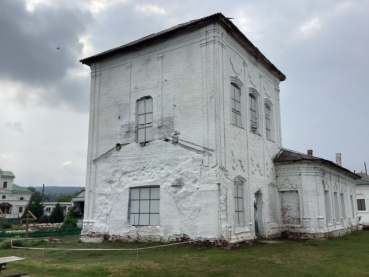 Вид с северо-востока, фасады. Троицкий Селенгинский мужской монастырь. Собор Троицы Живоначальной, Троицкое (Прибайкальский район, Республика Бурятия)