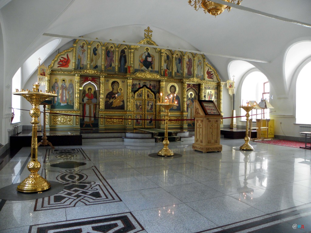 Церковь Михаила Архангела (Харалампия), Иркутск (Иркутск, город, Иркутская область). интерьер и убранство, Иконостас Храма во имя Архангела Михаила (Харлампиевский). Иркутск