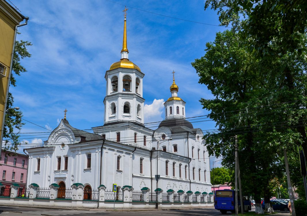 Иркутск. Церковь Михаила Архангела (Харалампия). фасады