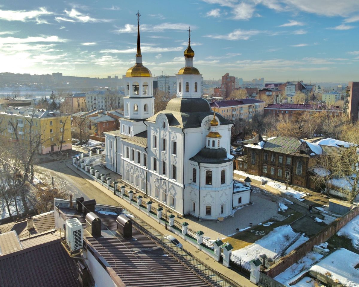 Иркутск. Церковь Михаила Архангела (Харалампия). общий вид в ландшафте, Вид с ЮЗ