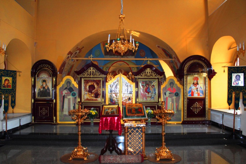 Церковь Троицы Живоначальной, Иркутск (Иркутск, город, Иркутская область). интерьер и убранство, Иконостас