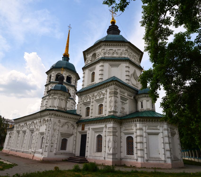 Иркутск. Церковь Троицы Живоначальной. фасады