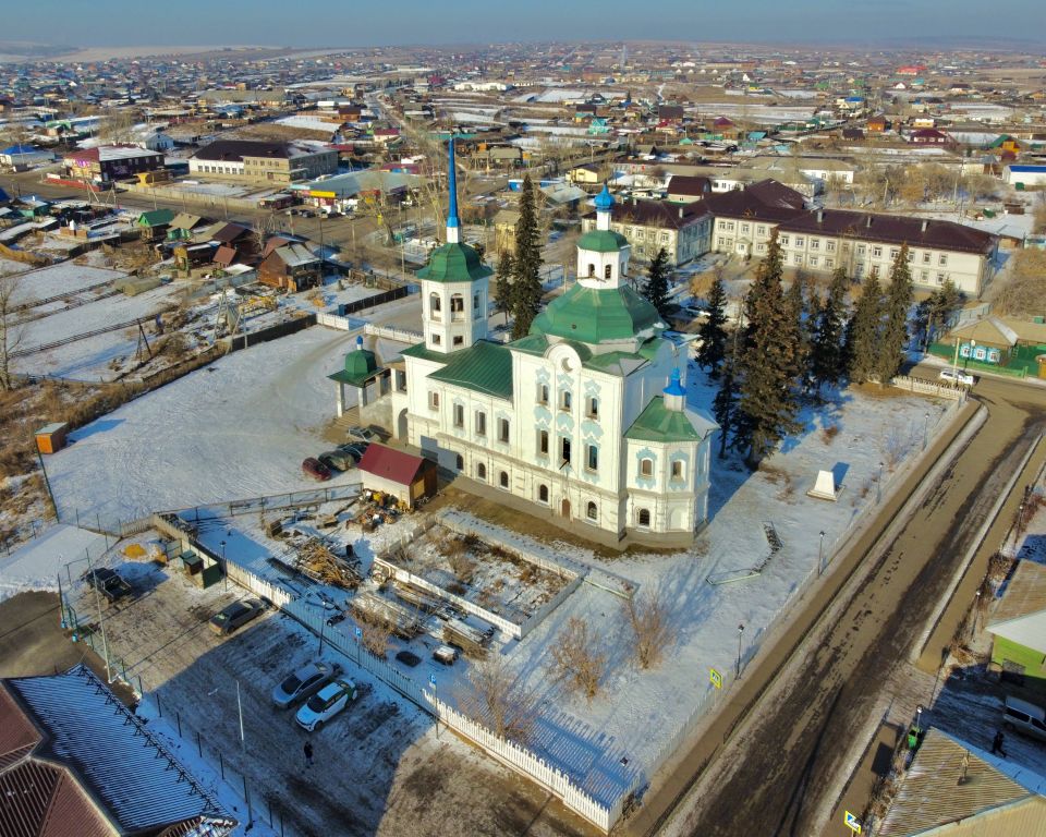 Церковь Спаса Нерукотворного  Образа, Урик (Иркутский район, Иркутская область). общий вид в ландшафте, Территория храма 