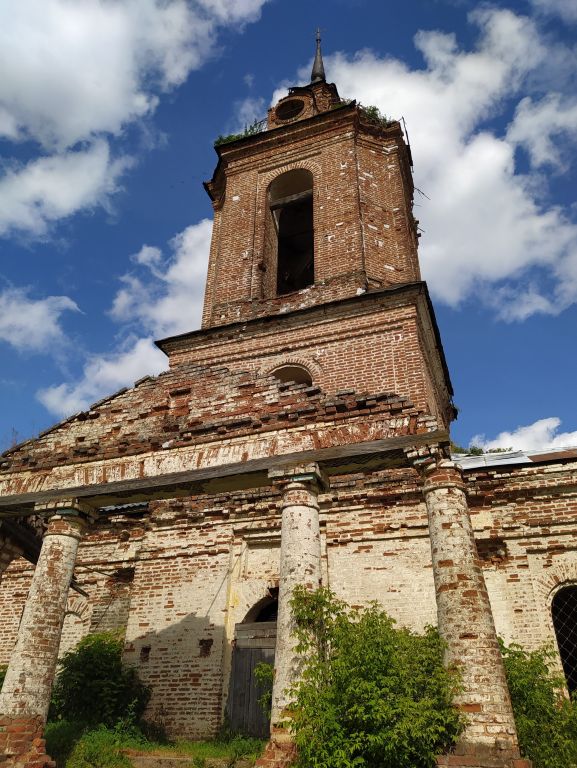 Церковь Троицы Живоначальной, Елово (Ярский район, Республика Удмуртия). фасады