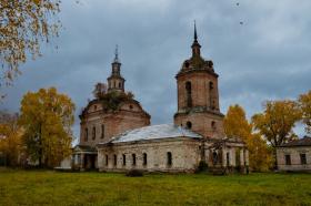 Елово. Церковь Троицы Живоначальной