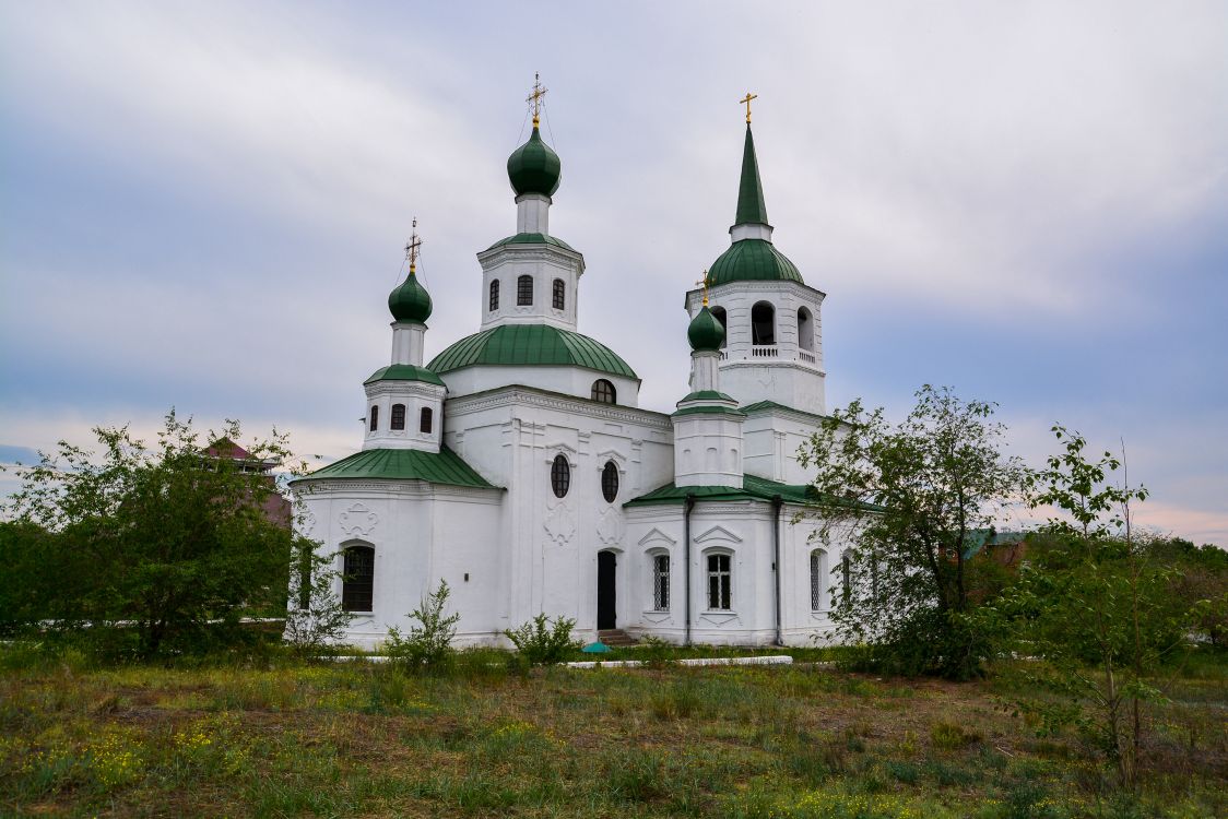 Улан-Удэ. Церковь Троицы Живоначальной. фасады