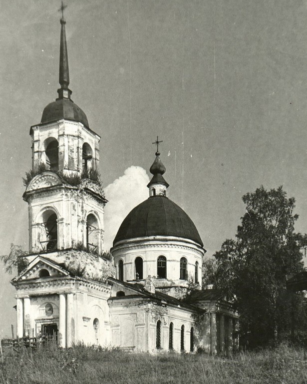 Сопины. Церковь Троицы Живоначальной. архивная фотография, Фото 1980-х. Источник: https://project433130.tilda.ws/