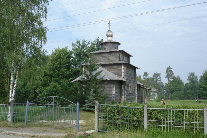 Кончанское-Суворовское. Церковь Александра Невского (деревянная). фасады