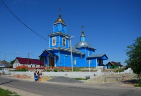 Новозыбков. Церковь Рождества Пресвятой Богородицы в Людкове