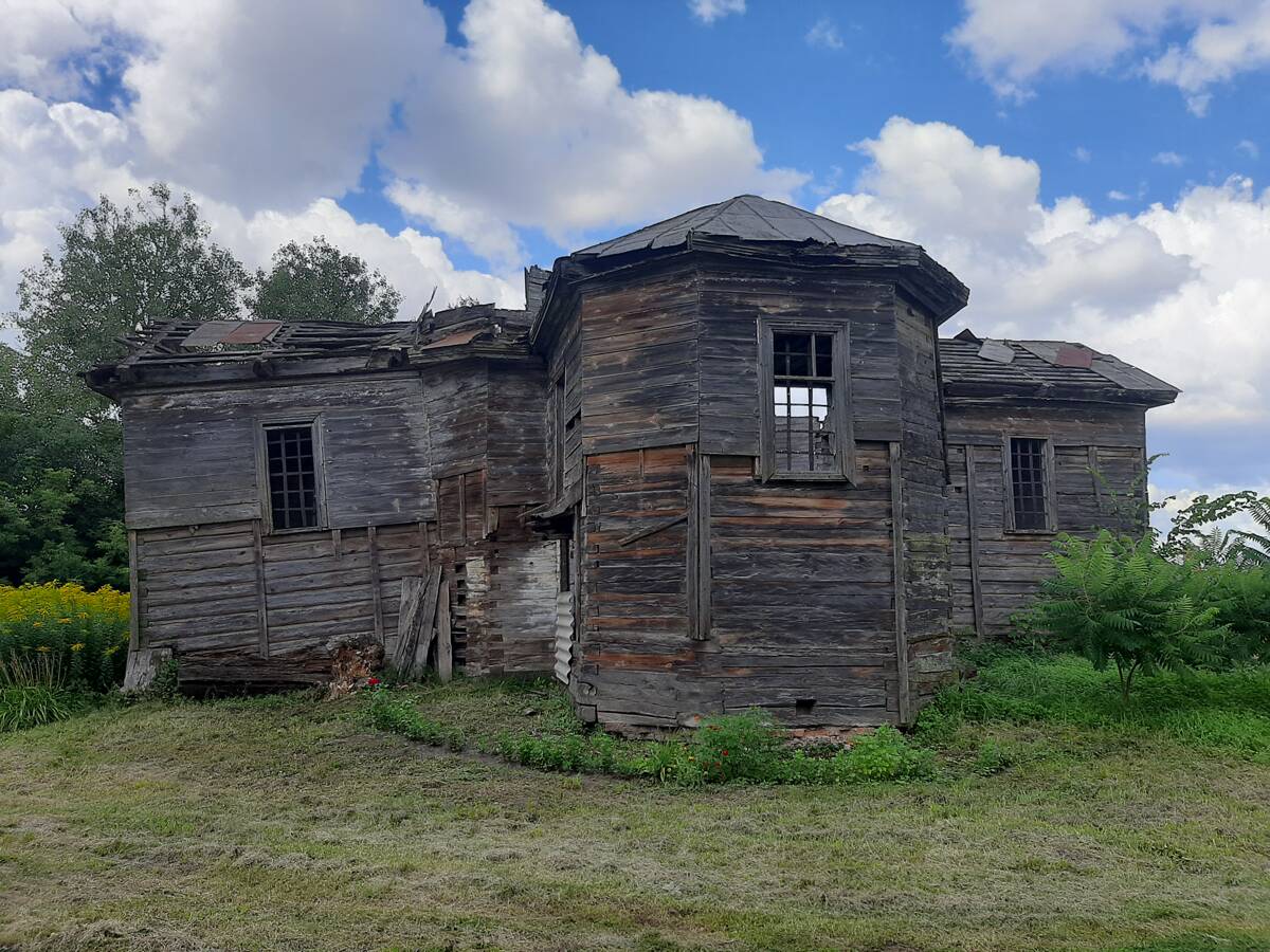 Церковь Успения Пресвятой Богородицы, Печеники (Стародубский район и г. Стародуб, Брянская область). фасады, Восточный фасад
