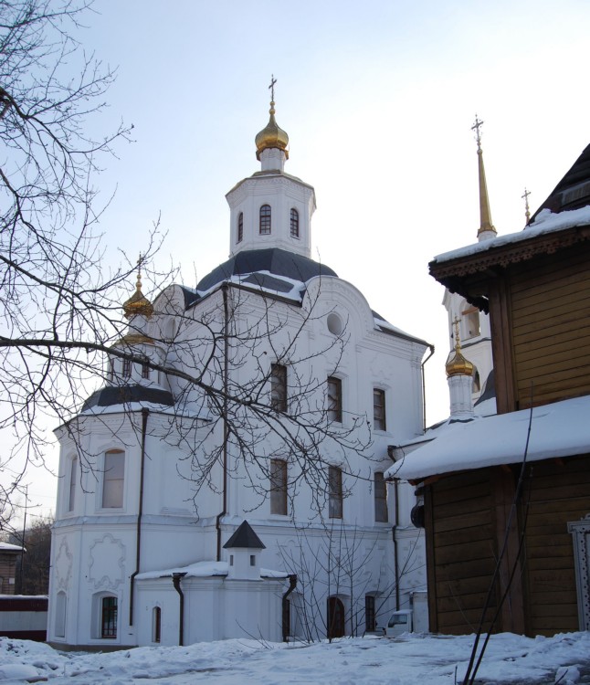 Иркутск. Церковь Михаила Архангела (Харалампия). фасады, Вид с северо-востока