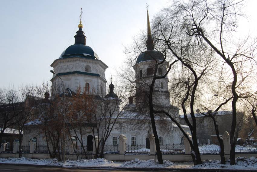 Церковь Троицы Живоначальной, Иркутск (Иркутск, город, Иркутская область). общий вид в ландшафте, Вид с северо-востока (со стороны ул. 5-ой Армии)