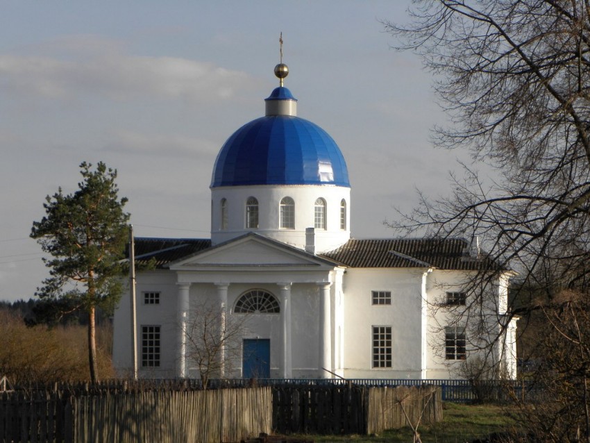Церковь Екатерины, Ровное (Боровичский район, Новгородская область). фасады