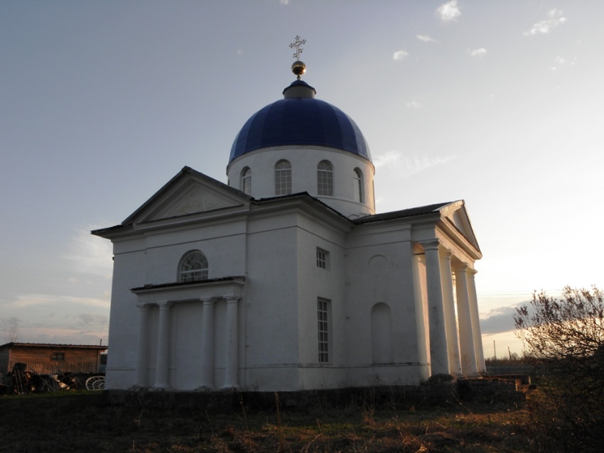 Церковь Екатерины, Ровное (Боровичский район, Новгородская область). фасады