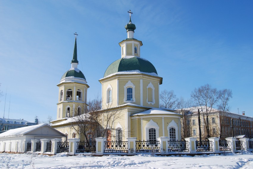 Иркутск. Церковь Спаса Преображения. фасады, Вид с юго-востока