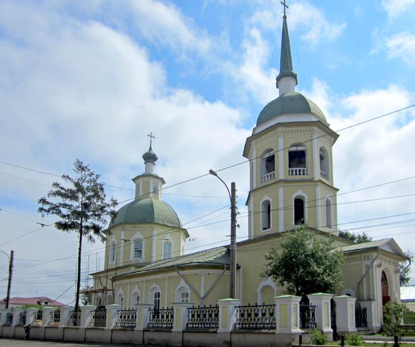 Иркутск. Церковь Спаса Преображения. фасады