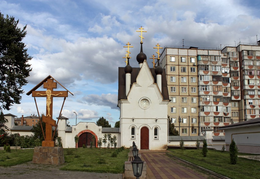 Марфо-Мариинский монастырь. Часовня Царственных страстотерпцев, Белгород (Белгород, город, Белгородская область). общий вид в ландшафте