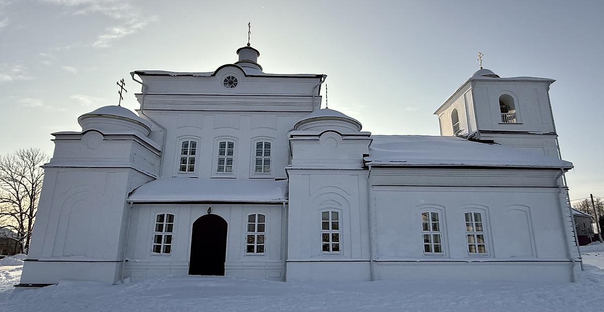 Вид с севера, фасады. Церковь Рождества Пресвятой Богородицы, Михновка (Смоленский район, Смоленская область)