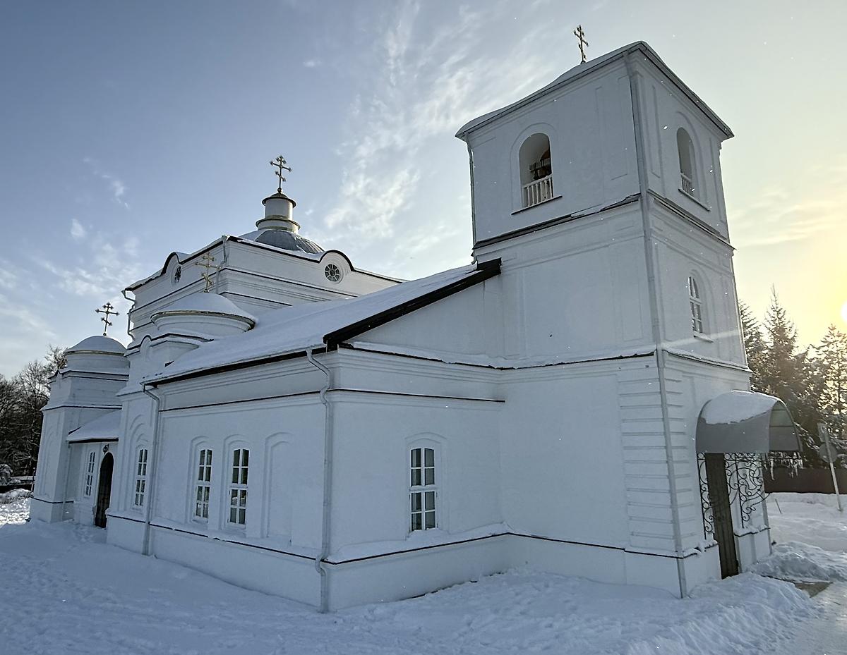 Вид с северо-запада, фасады. Церковь Рождества Пресвятой Богородицы, Михновка (Смоленский район, Смоленская область)