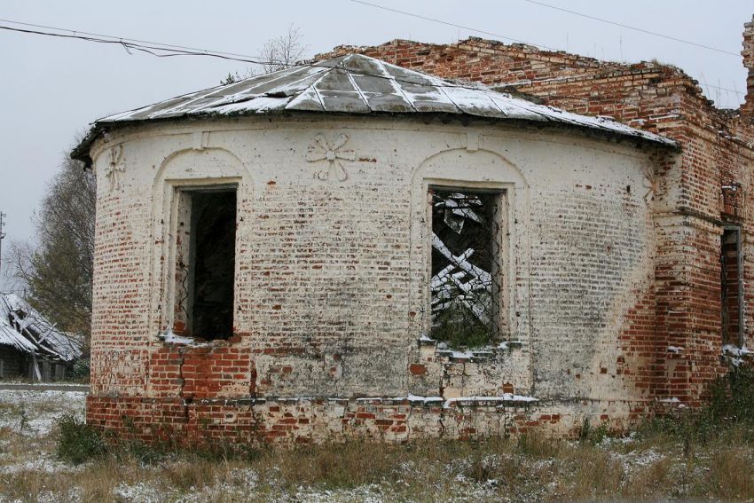 Церковь Введения во храм Пресвятой Богородицы, Оквад (Усть-Вымский район, Республика Коми). архитектурные детали