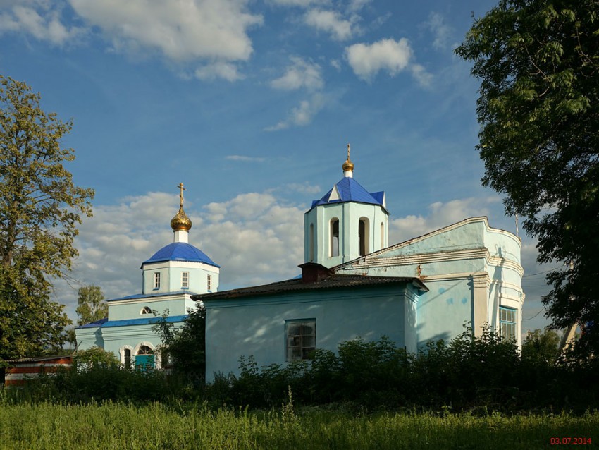 Чернава. Церковь Покрова Пресвятой Богородицы. фасады