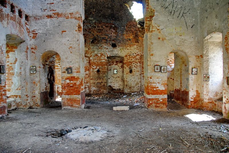 Церковь Успения Пресвятой Богородицы, Бороздино (Новомосковск, город, Тульская область). интерьер и убранство