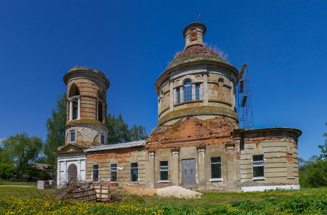 Церковь Успения Пресвятой Богородицы, Бороздино (Новомосковск, город, Тульская область). фасады, Вид с юго-востока