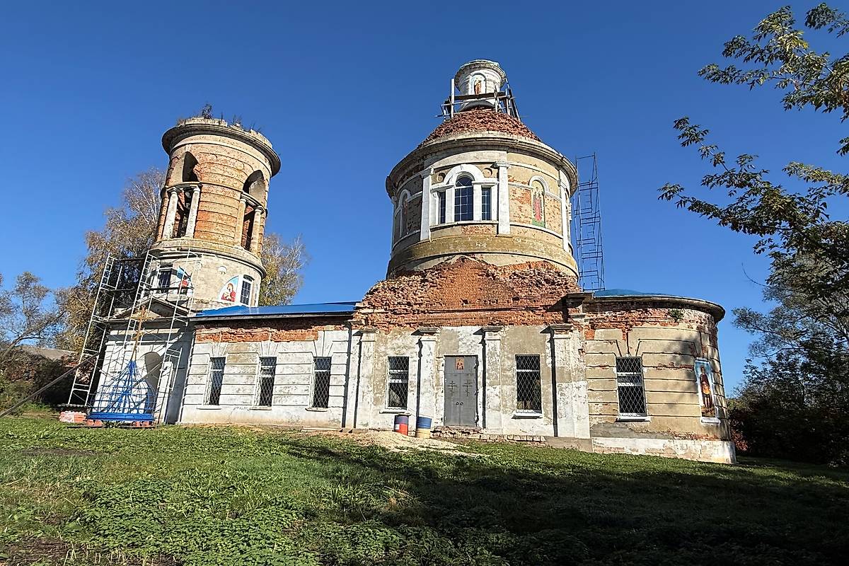 фасады. Церковь Успения Пресвятой Богородицы, Бороздино (Новомосковский район, Тульская область)