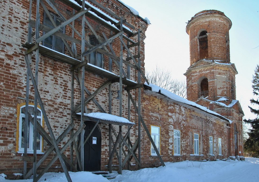 Алешня. Церковь Покрова Пресвятой Богородицы. архитектурные детали