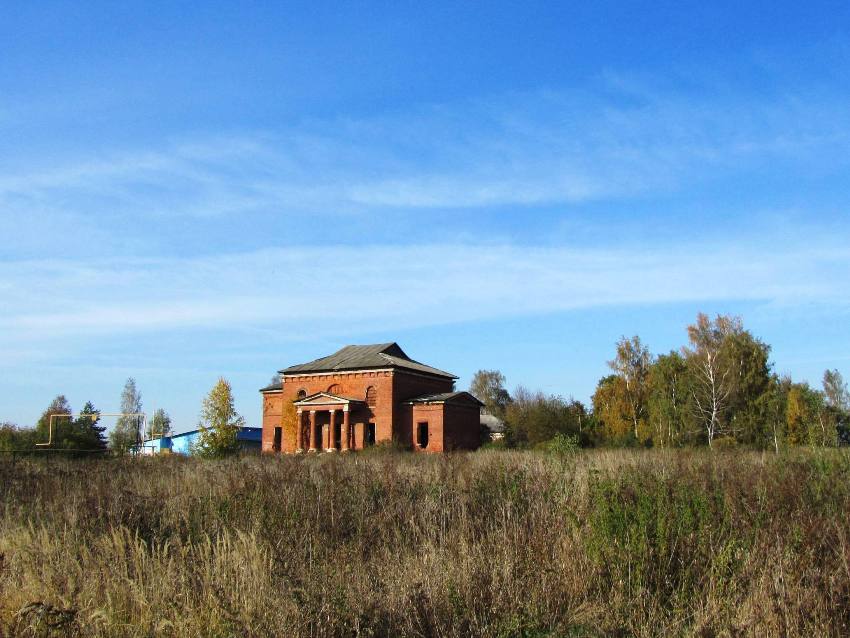 Церковь Воскресения Христова, Головеньки (Щёкинский район, Тульская область). общий вид в ландшафте, вид с юго-востока