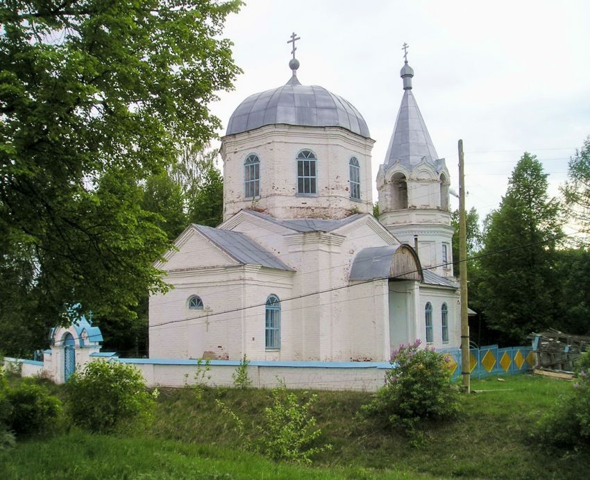 Церковь Спаса Нерукотворного Образа, Чистое Поле (Бор, ГО, Нижегородская область). общий вид в ландшафте