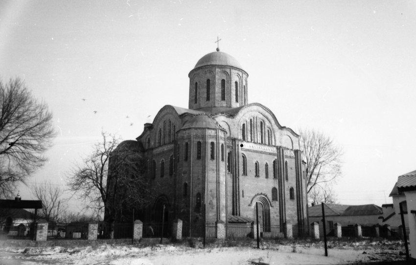 Овруч. Васильевский женский монастырь. фасады