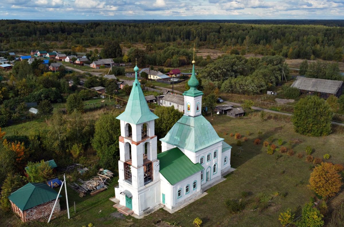 Церковь Параскевы Пятницы, Морозово (Тейковский район, Ивановская область). общий вид в ландшафте
