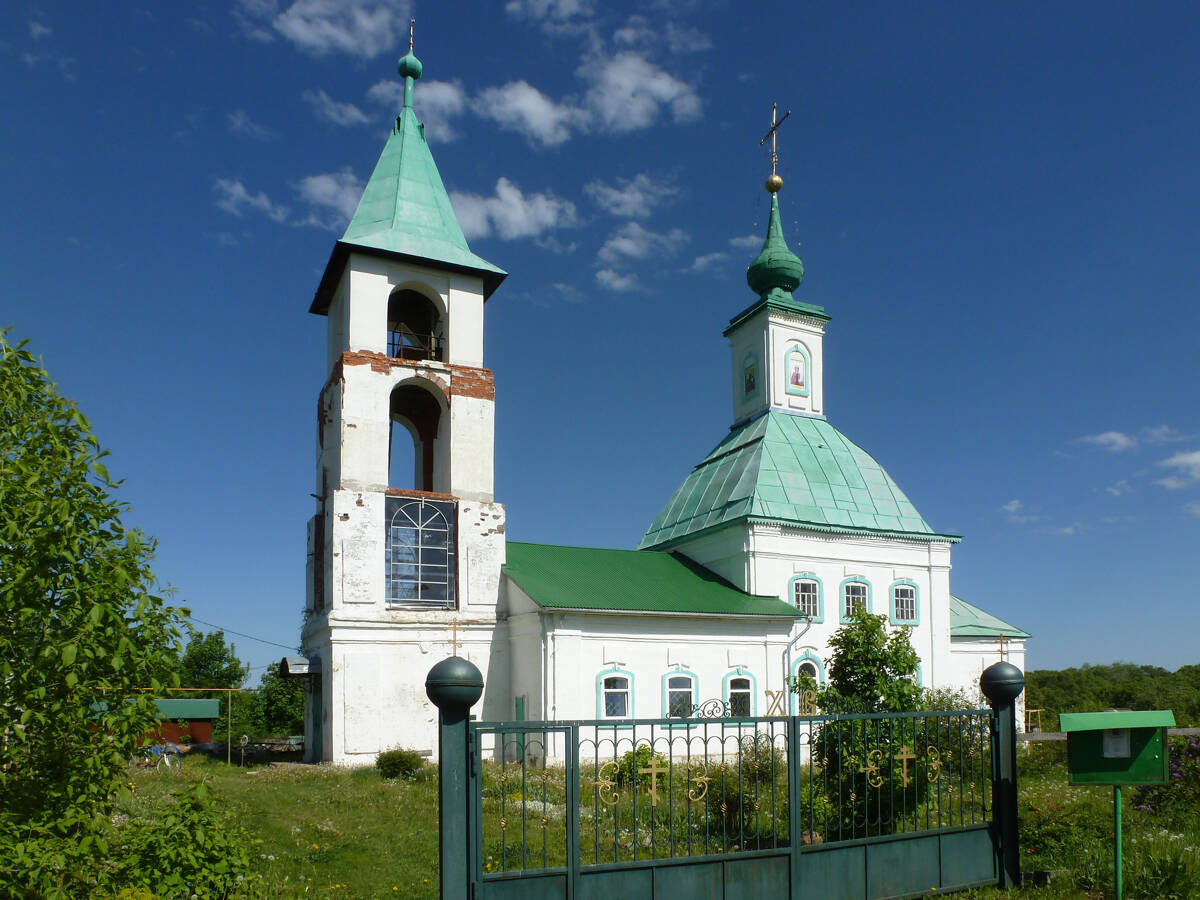 Церковь Параскевы Пятницы, Морозово (Тейковский район, Ивановская область). общий вид в ландшафте