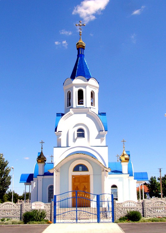 Церковь Покрова Пресвятой Богородицы, Воскресенское (Николаевский район, Украина, Николаевская область). общий вид в ландшафте