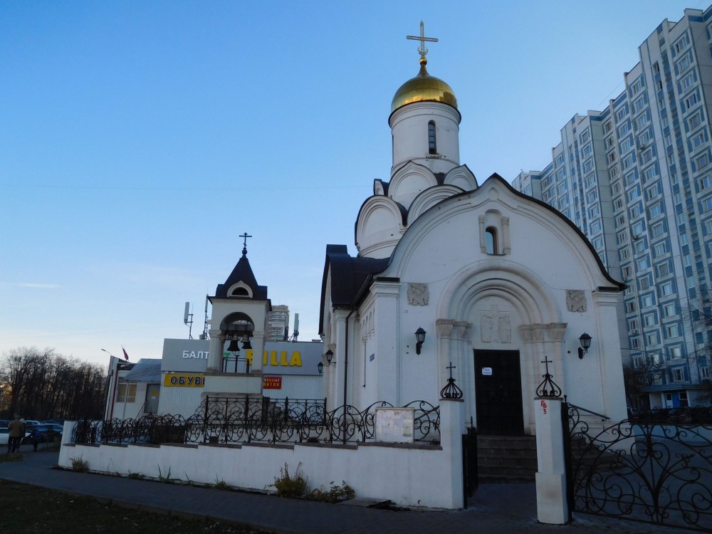 Церковь Владимира, митрополита Киевского в Свиблове (новая), Свиблово (Северо-Восточный административный округ (СВАО), г. Москва). фасады