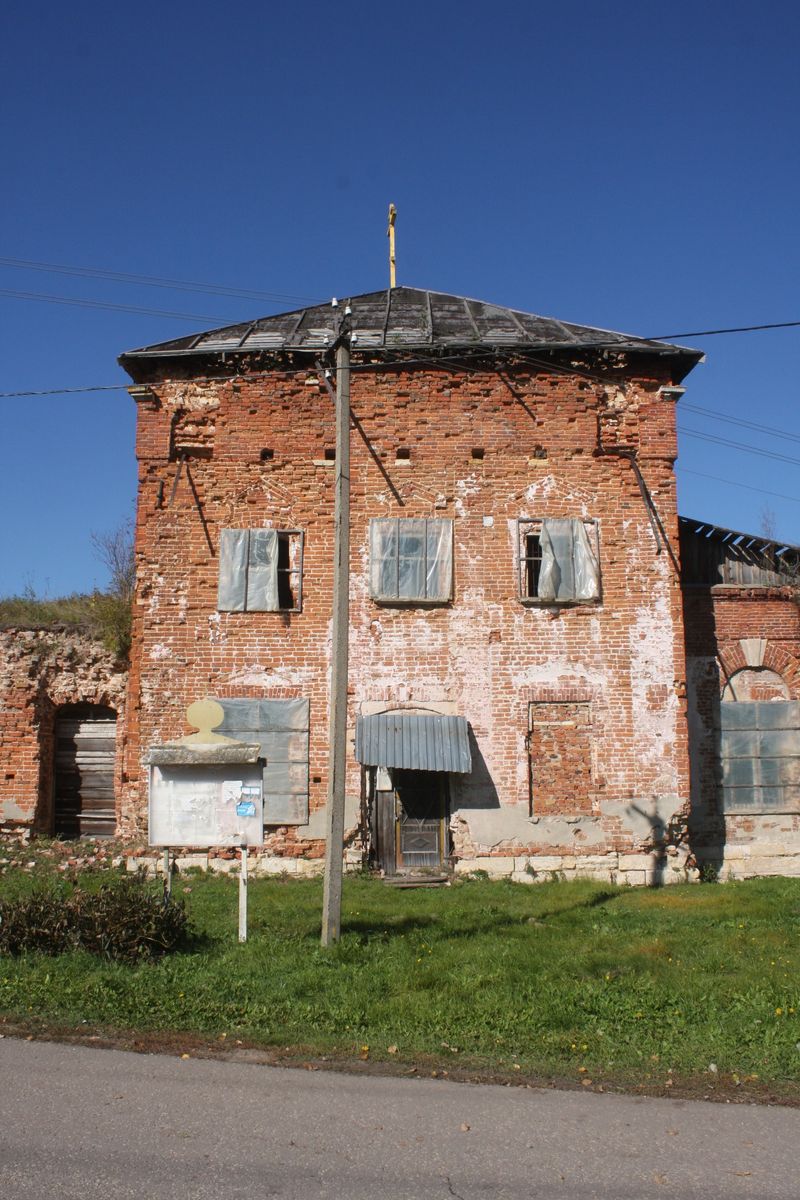 Церковь Георгия Победоносца, Ломинцево (Щёкинский район, Тульская область). фасады
